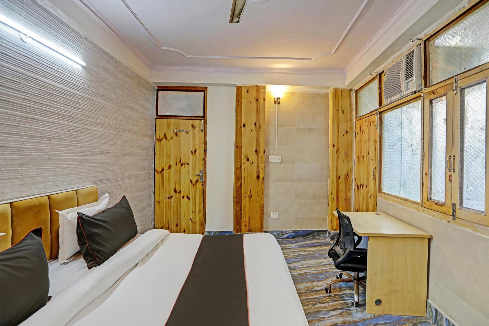 Umen Hotel Nearest Sector 66 Noida Exterior photo