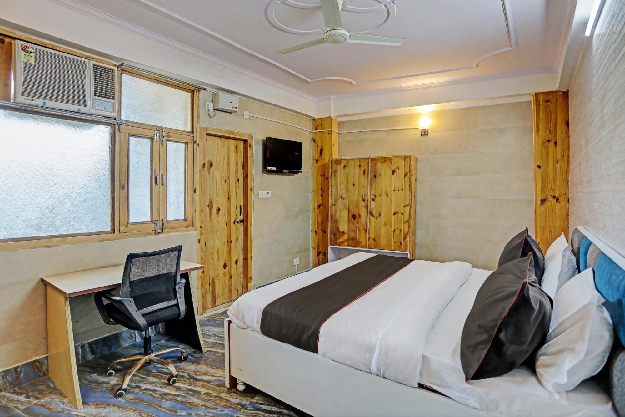 Umen Hotel Nearest Sector 66 Noida Exterior photo