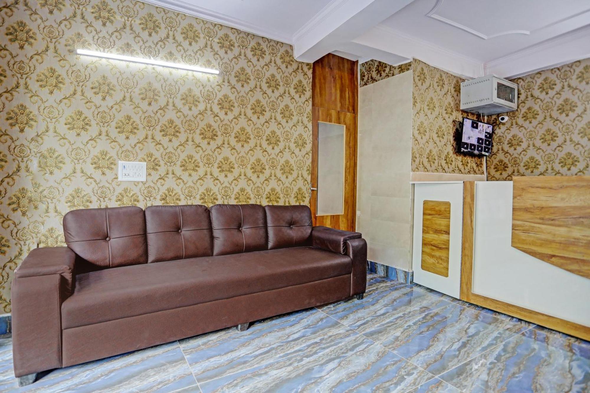 Umen Hotel Nearest Sector 66 Noida Exterior photo